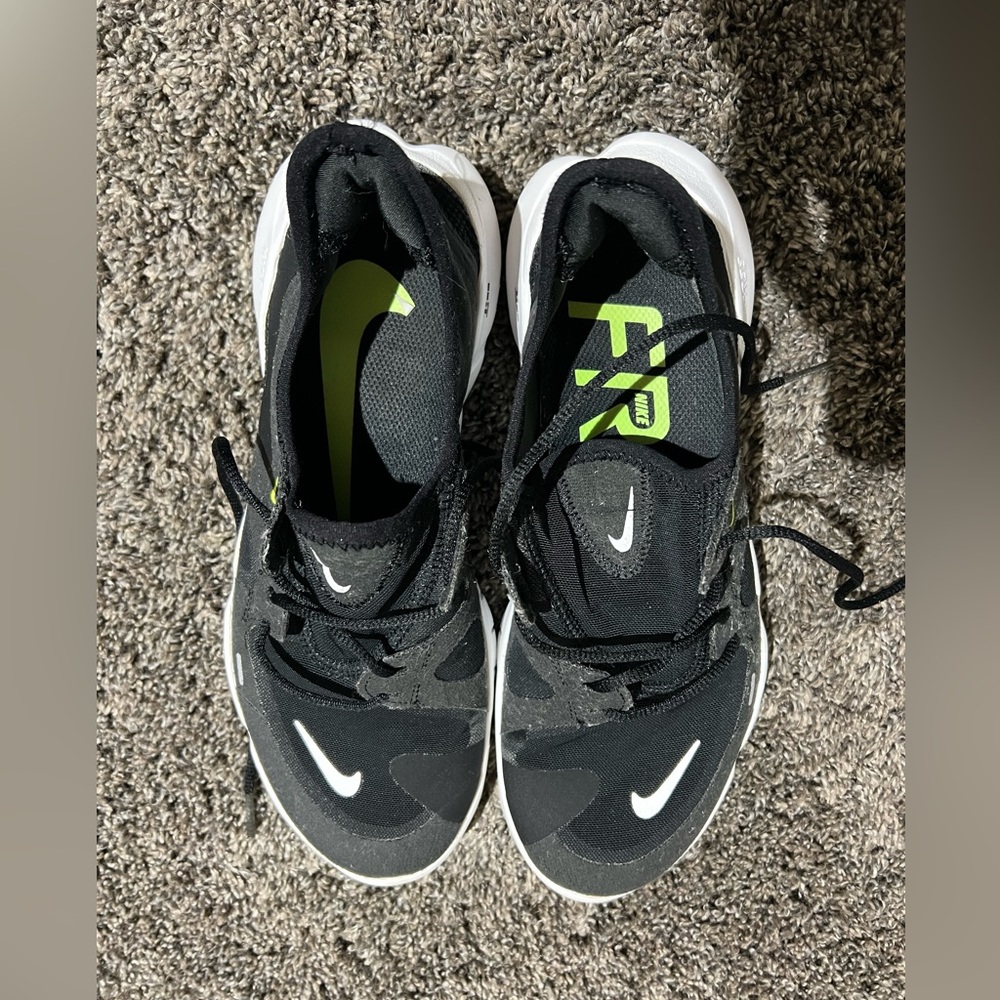 Womens Nike running shoe!